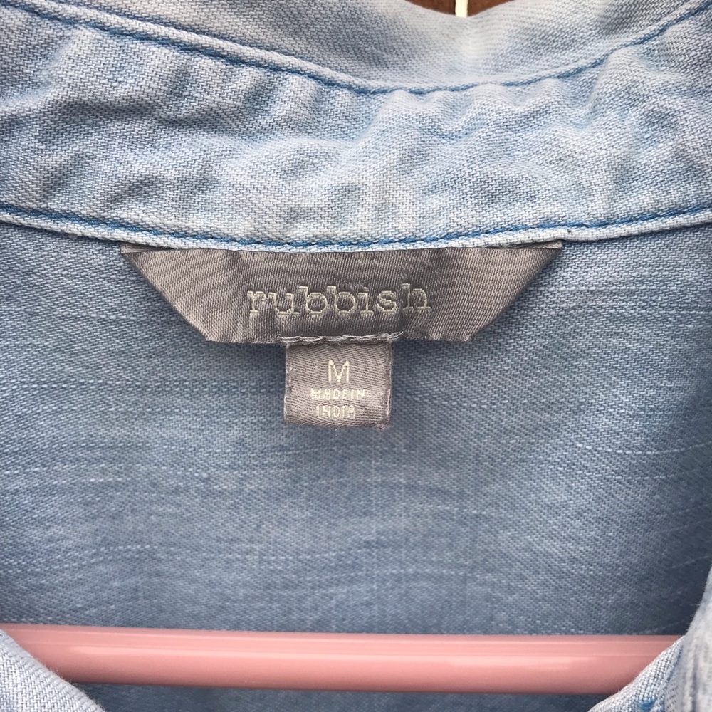 3/$25 Rubbish Chambray Button Down Top Size M - Picture 4 of 6